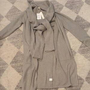 Lovestitch Gray Cowl Neck Sweater with Scarf